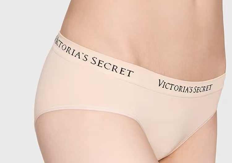 Intimates INT-20 — Celebrity Fashion program