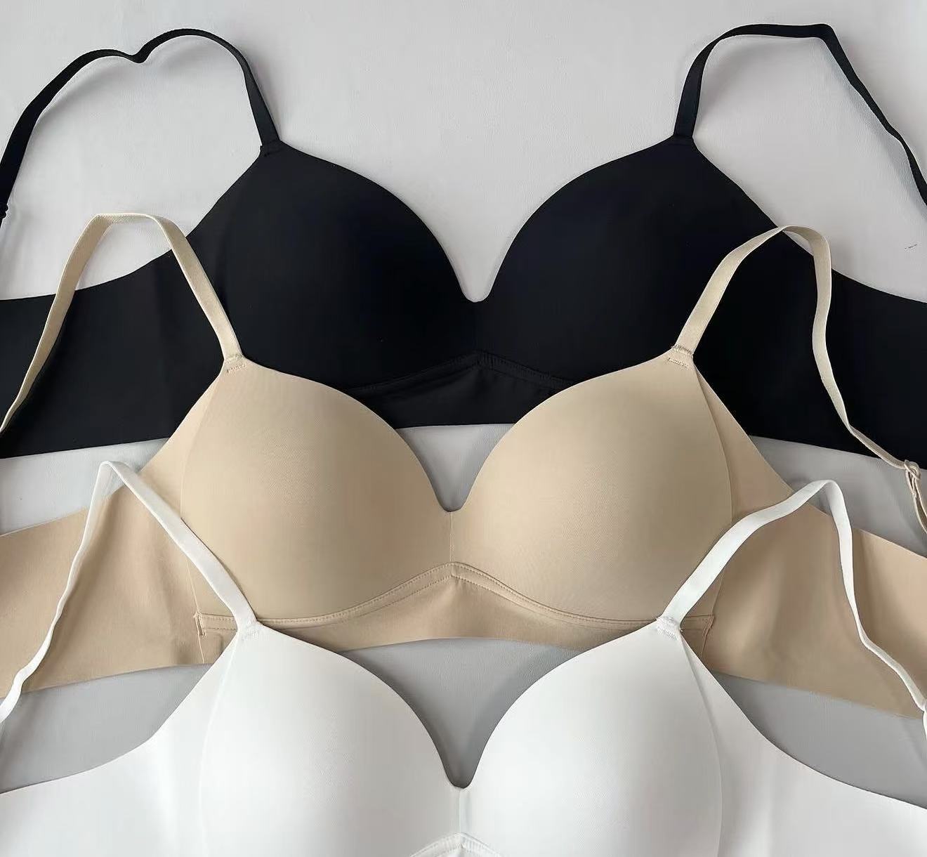 Jelly Bra JLY-01 — Celebrity Fashion program