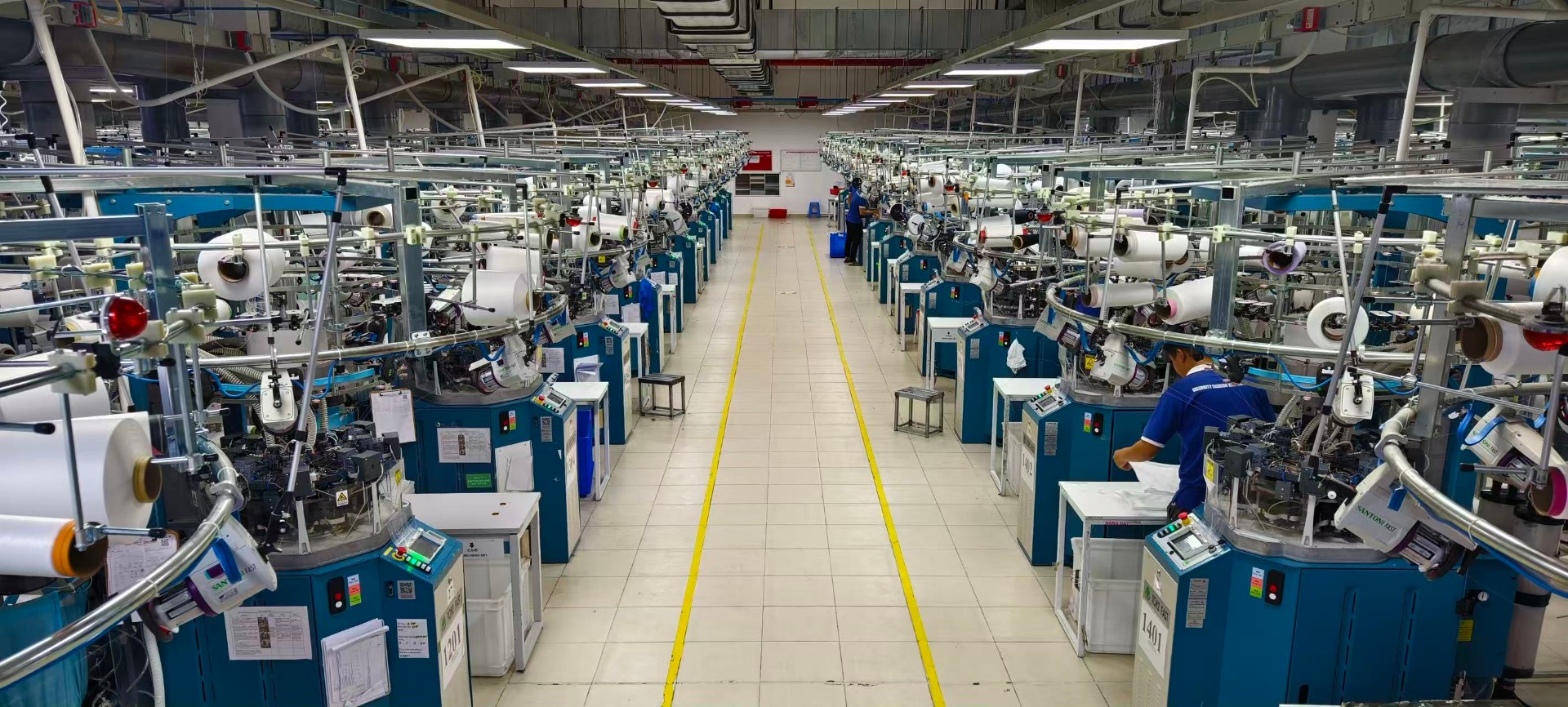Santoni seamless knitting line — tube-fabric production